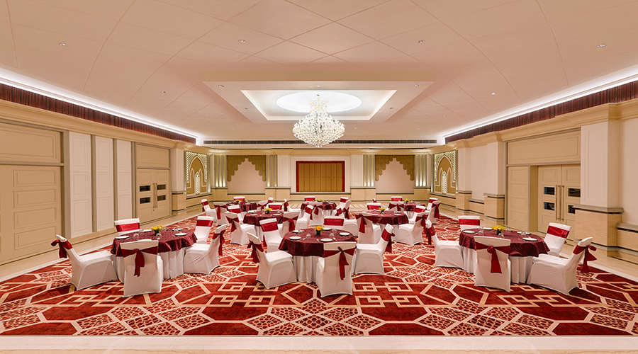 6903389776c45Tangerine Grand - Round Table Setup 1.JPG